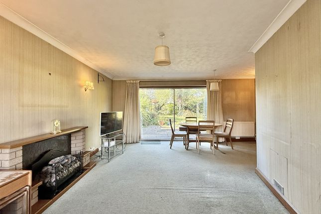 5, Oldbury Avenue, Chelmsford photo 4