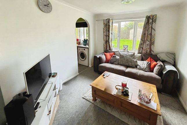 16, Hillborne Gardens, Yeovil photo 4