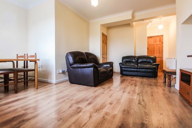 301 Wallisdown Road, Poole photo 3