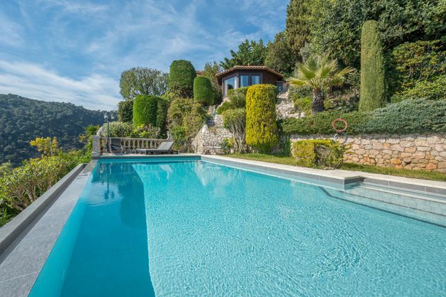 Villa for sale in Eze, Villefranche, Cap Ferrat Area, French Riviera