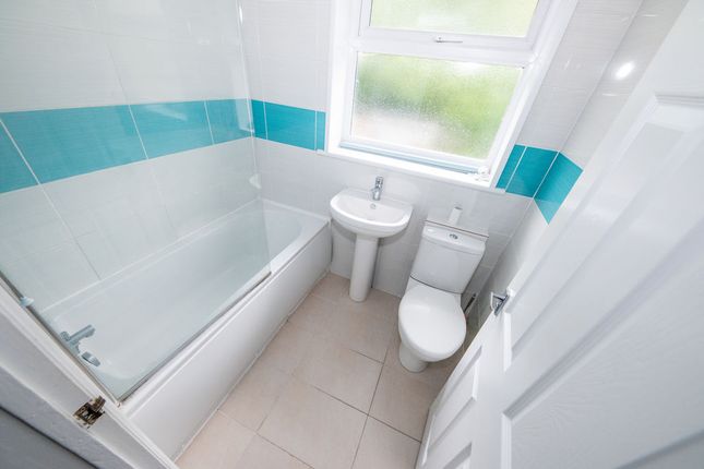 111, High Lawn Way, Havant photo 4