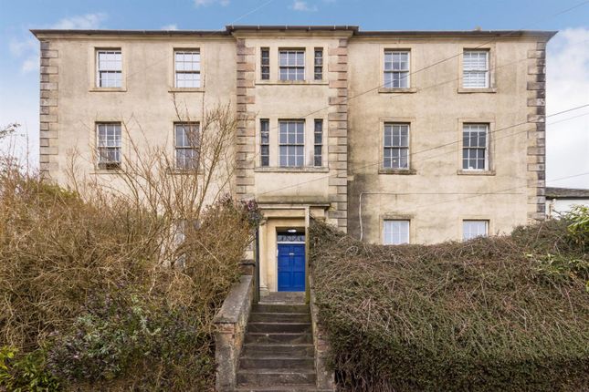 Thumbnail Flat for sale in 2 Queens Court, Dunfermline