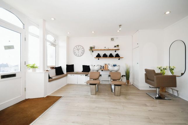 Salon - Hair Salon 04.Jpg