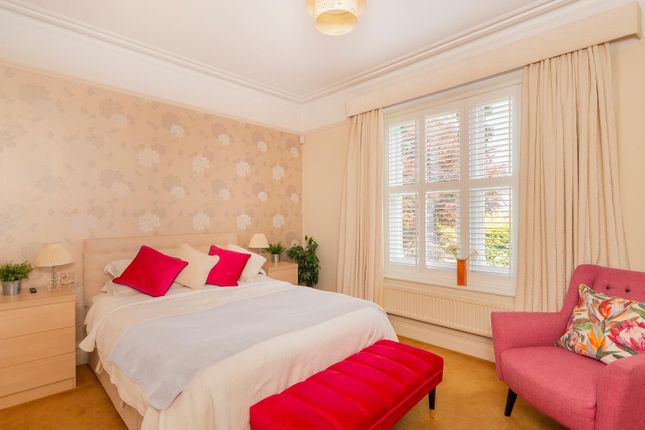 2C1Rcn - Bedroom J.Jpg