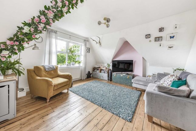 Thumbnail Flat for sale in Conyers Road, London