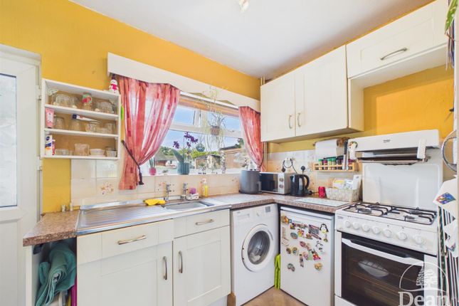13, Bath Place, Lydney photo 2