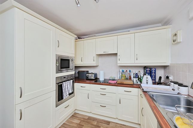 2, Bilney Mews, Bilney Hall, Dereham photo 3