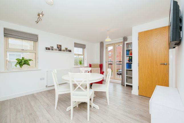 End terrace house for sale in Holts Crest Way, Leeds