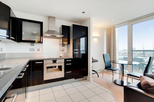 Flat to rent in Adriatic Apartments, Royal Victoria Dock