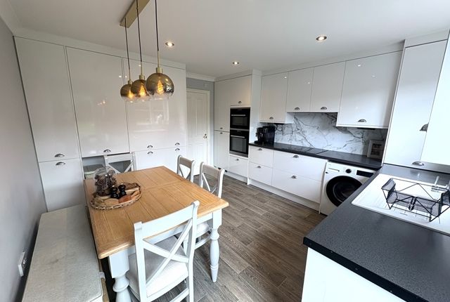 10, Sawmills Way Devon, Honiton photo 3