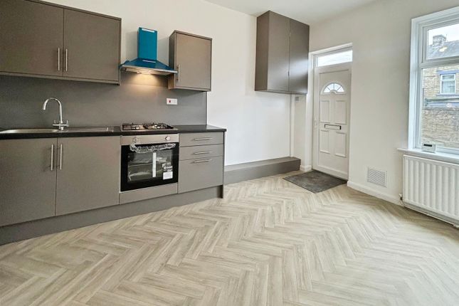 19,,, Greaves Street, Bradford photo 2