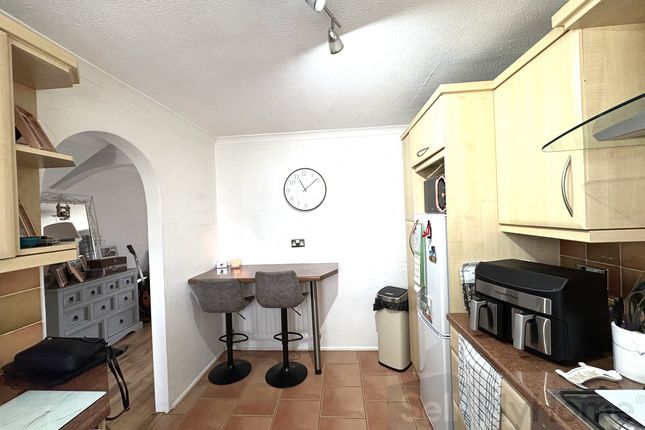 48 Rowan Drive, Chepstow photo 5