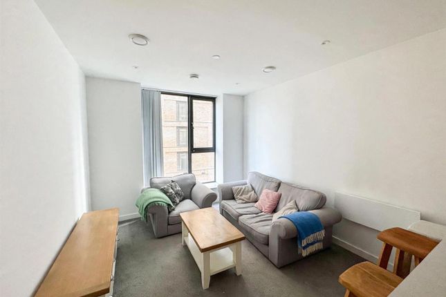 Apartment 10507, 4 Wharf End, Manchester photo 2