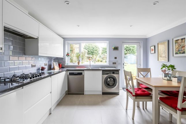 31, Central Way, Oxted photo 2