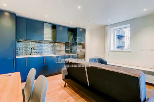 LD-Clarendon, Mary Neuner Road, London photo 2