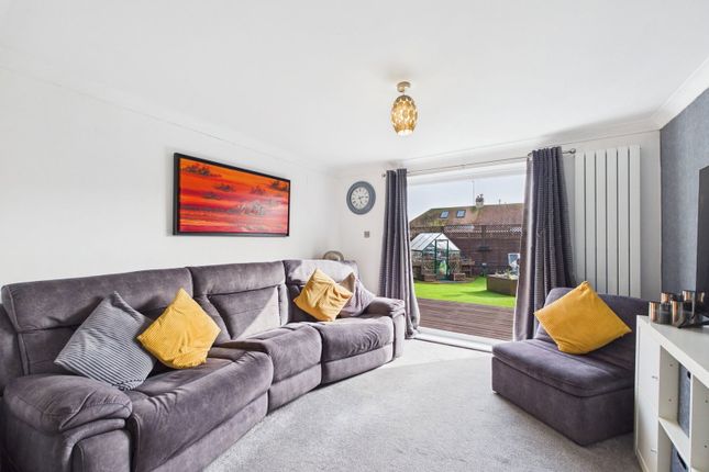45 Hurley Road, Worthing photo 4