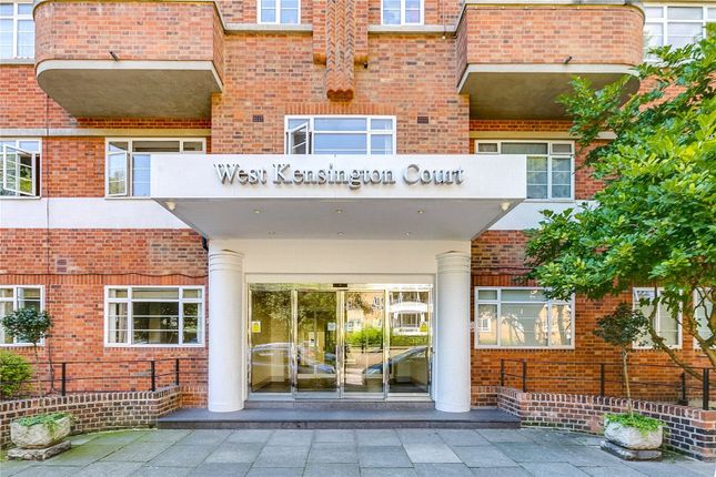 Flat to rent in West Kensington Court, Edith Villas