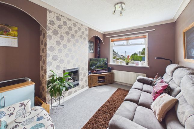 66, Barton Avenue, Paignton photo 3