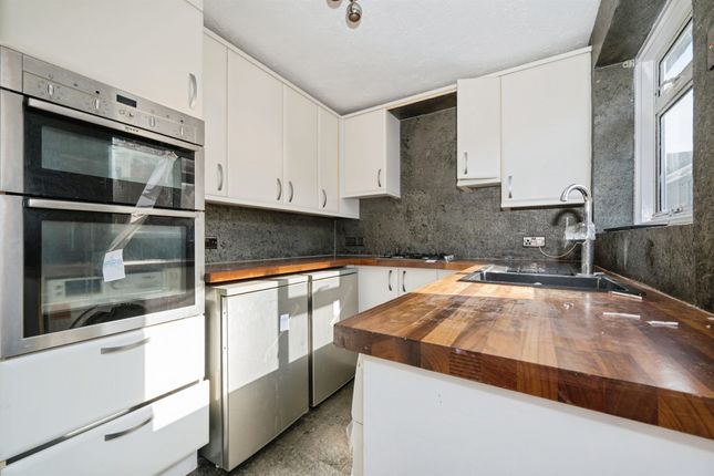 73, Bryanston Road, Southampton photo 3