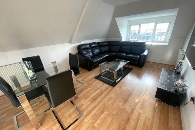 Living Room.Jpg