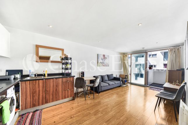 Flat 308,, Schrier Ropeworks, Barking Central, Barking photo 3