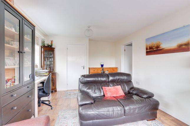 31 Water Lane, Alfreton photo 3