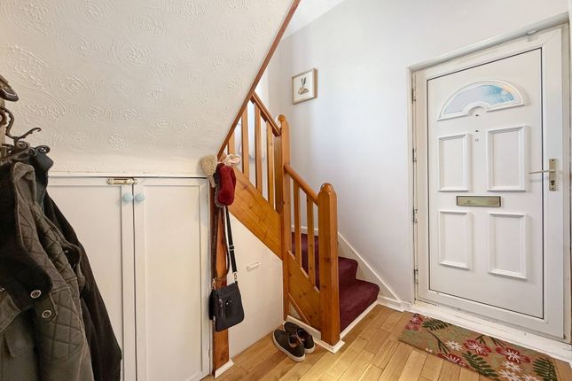 10, Ashe Crescent, Chippenham photo 2