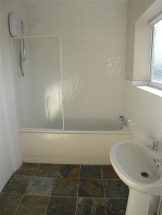 63a, Station Lane, Hornchurch photo 3