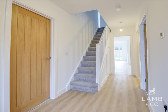The Oak, Paddocks Lane, Harwich photo 2