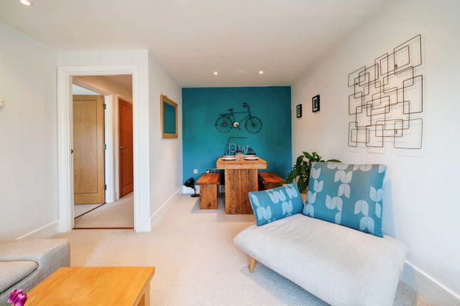 Flat 17,, Woodham Place, Woodham photo 4