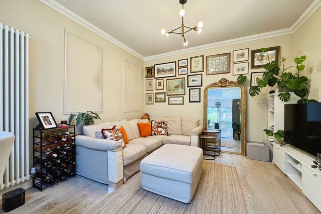 248a Colindeep Lane, London photo 2