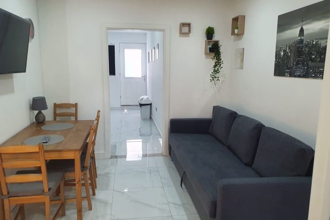 2 Bedroom Ground Floor Flat