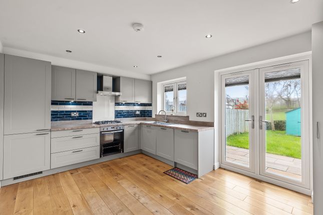 8, Moor View, Ilkley photo 2