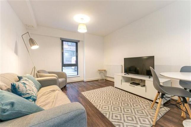 2-bed flat on Apartment 4009, Fabrick Square, 1, Lombard Street, Birmingham, £150,000