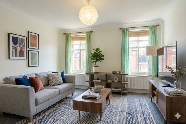 7 , Fisher's Close, London photo 2