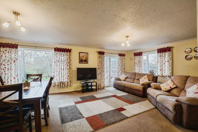 22, South End, Skegness photo 3