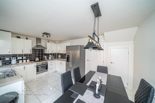 82, Adams Way, Cannock photo 3