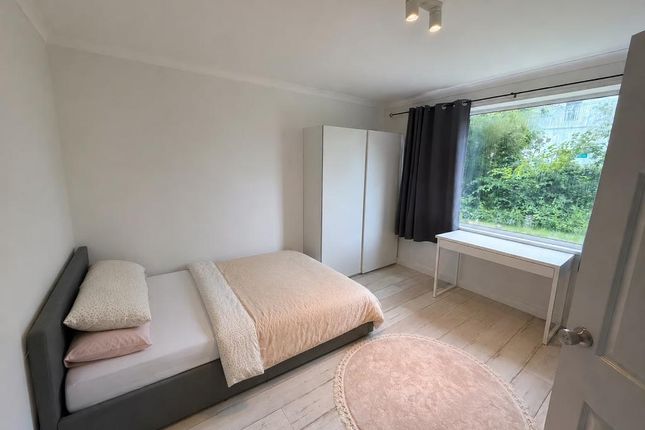 Flat 18, Fairfield Court, Manchester photo 5