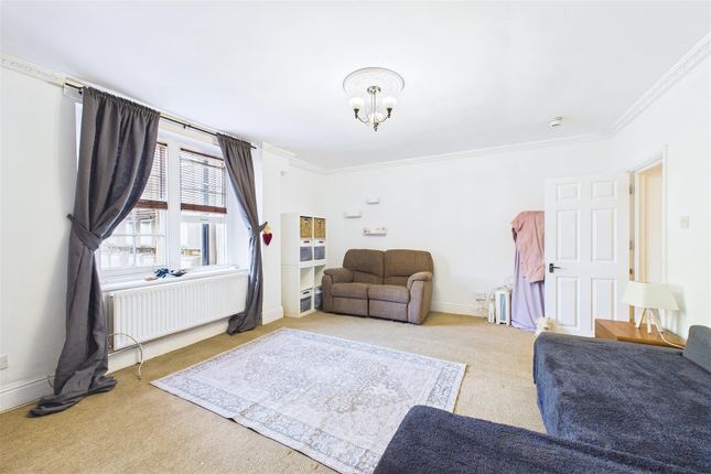 Flat 3, 35-37, Princes Road, Clevedon photo 4