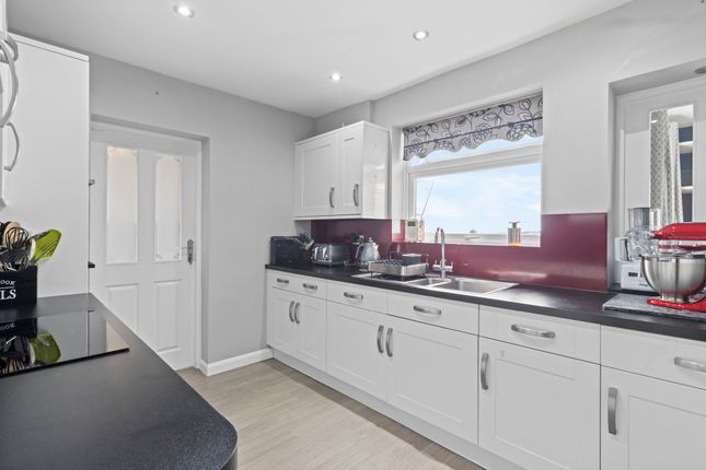 27 Seaview Road, Newhaven photo 3