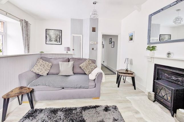 Flat for sale in Victoria Place, Lynton