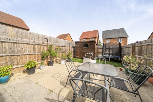 1, Marigold Chase, Bracknell photo 4