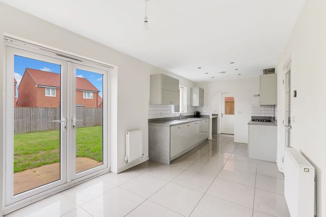 12 Griffon Drive, Nottingham photo 4
