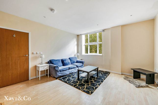 Bromyard House, Bromyard Avenue, London photo 2