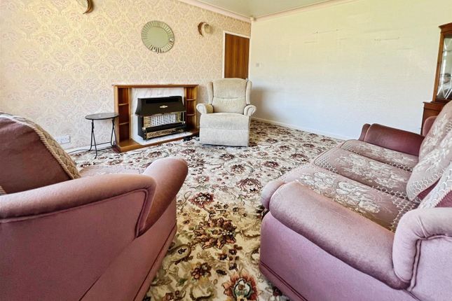 5, Plumpton End, Bradford photo 3