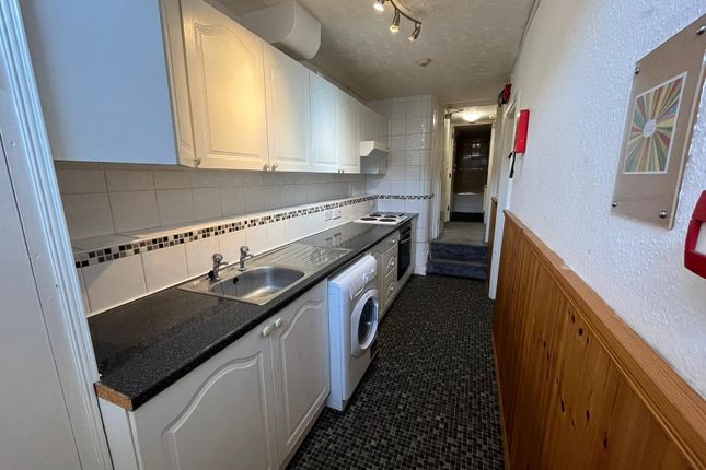 Basement, 12, Manor View, Leeds photo 3