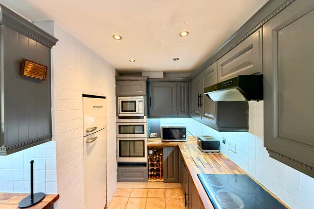 874 Foxhall Road, Ipswich photo 3