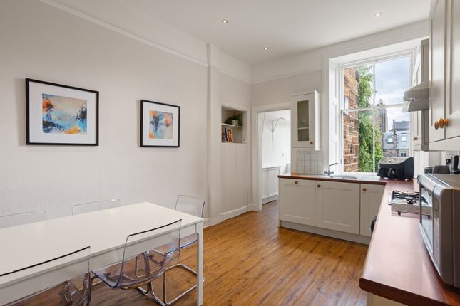 27 (2F1), Merchiston Crescent, Edinburgh photo 4