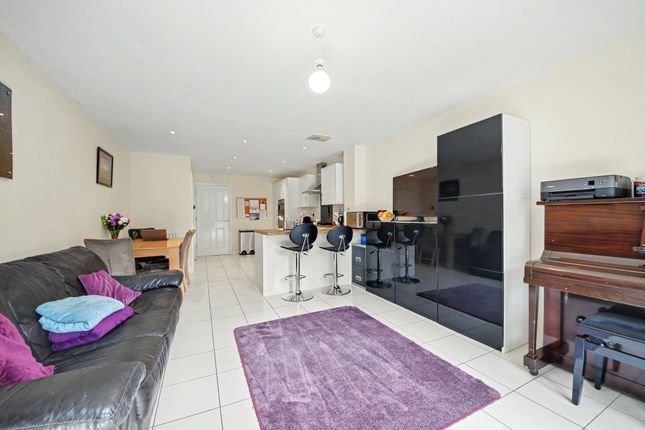 38 Barfoot Road, Southampton photo 2