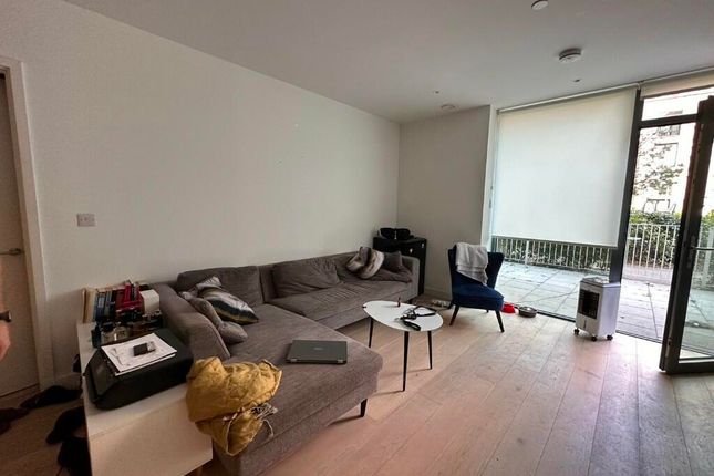 3 Fairwater, Bonnet Street, London photo 2